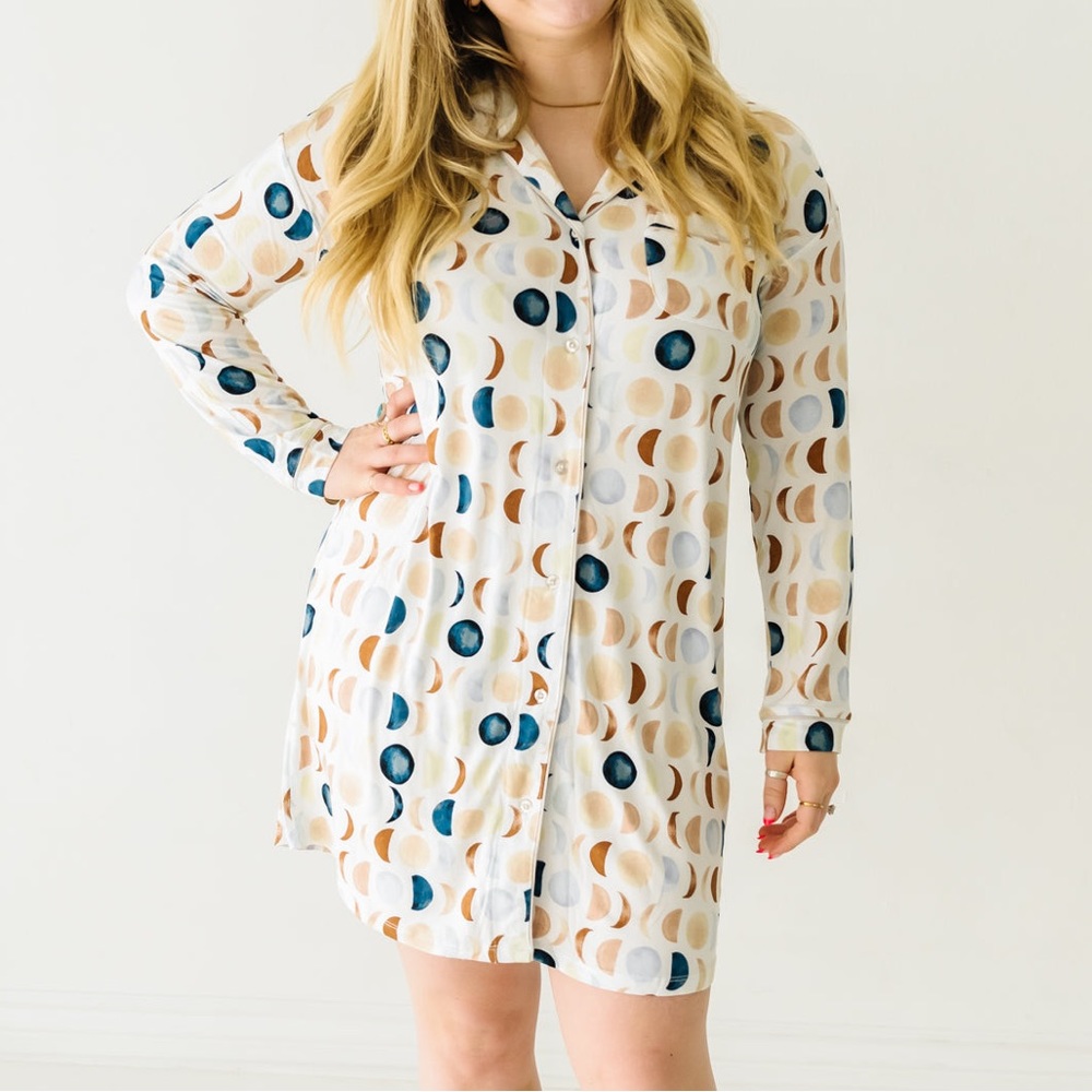 Worn once, little sleepies women’s sleep shirt